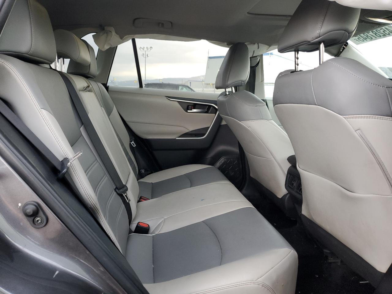 2022 TOYOTA RAV4 XLE PREMIUM VIN:2T3A1RFV6NC291732