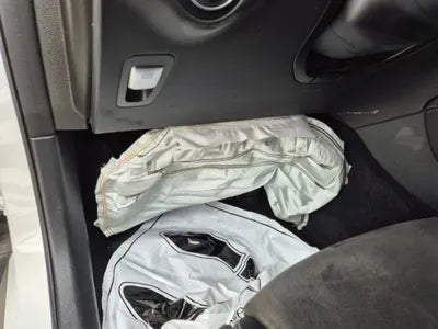 2019 Mercedes-Benz GLC 300 VIN: