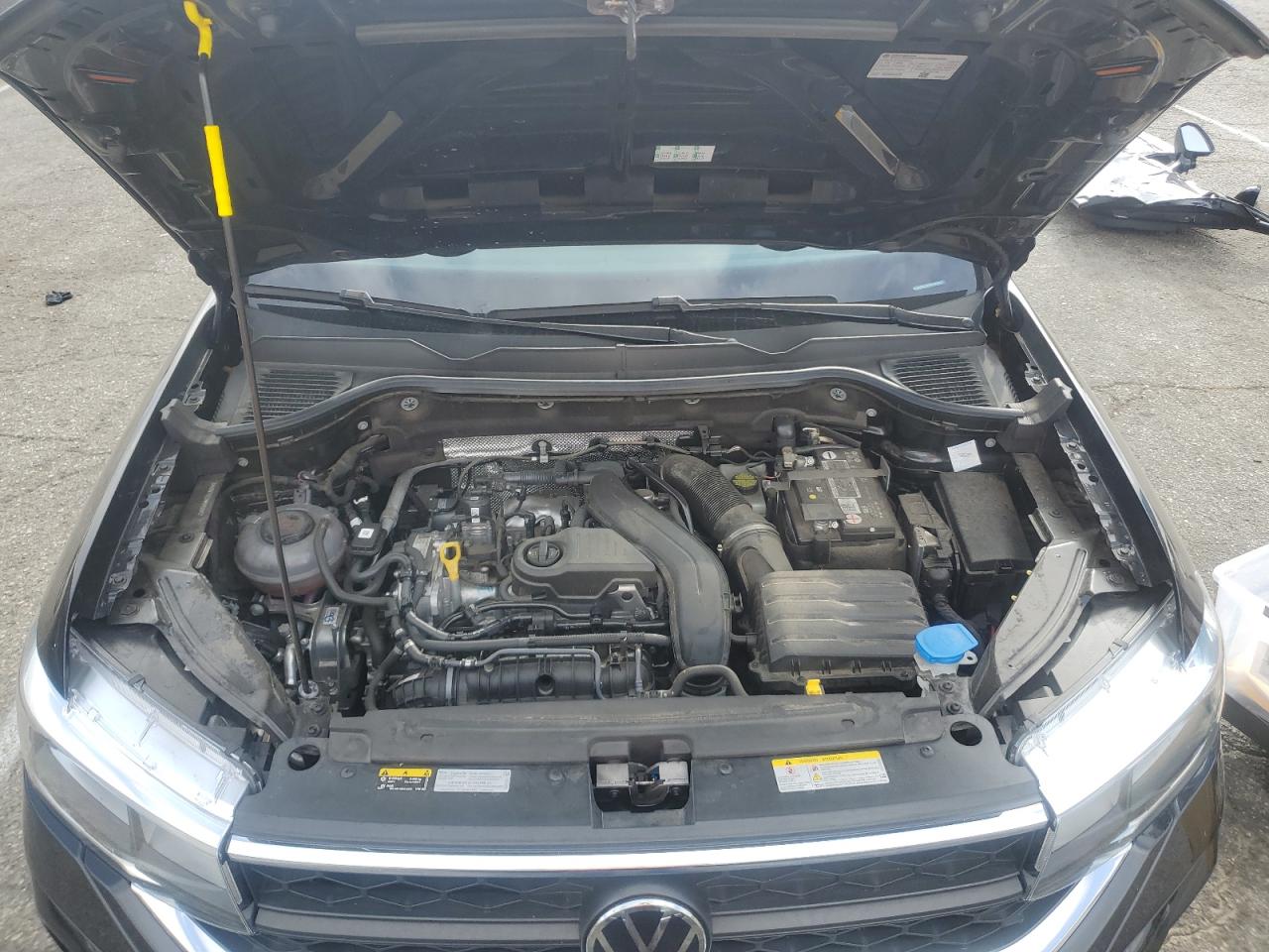 2022 VOLKSWAGEN TAOS SE VIN:3VVRX7B23NM090857