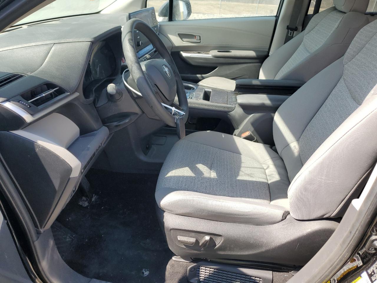 2024 TOYOTA SIENNA LE VIN:5TDBRKEC3RS187385
