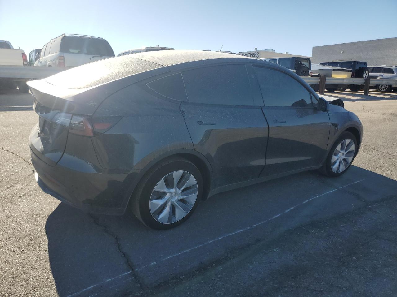 2024 TESLA MODEL Y  VIN:7SAYGDED9RF094365