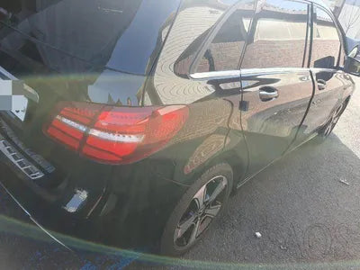 2018 Mercedes-Benz B 220 WDDMH4FB2JN243040 VIN:WDDMH4FB2JN243040