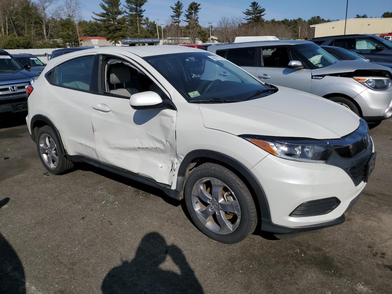 2022 HONDA HR-V LX VIN:3CZRU6H34NM773890
