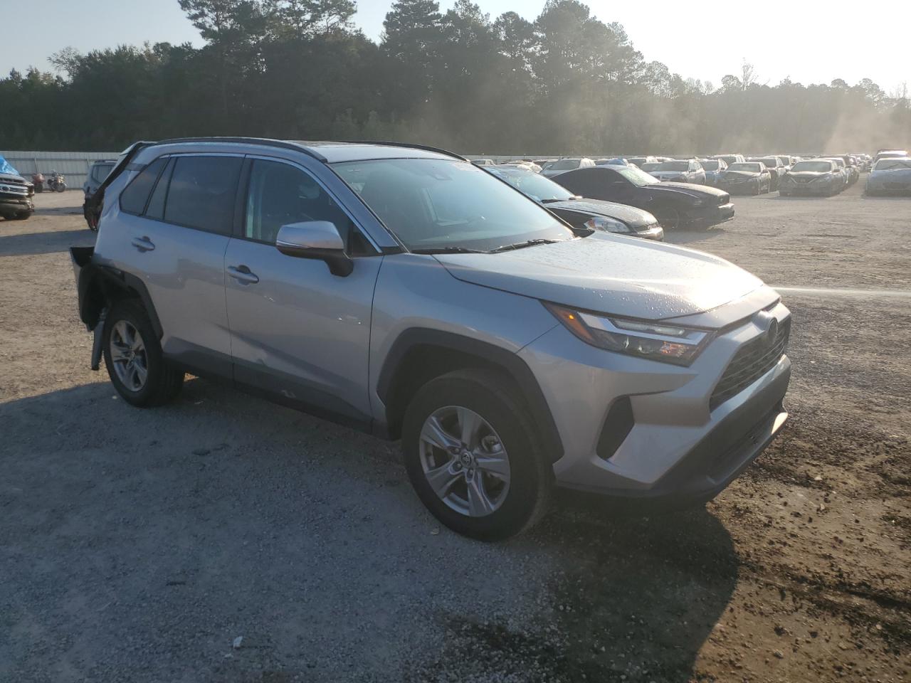 2022 TOYOTA RAV4 XLE VIN:2T3W1RFV3NW189728