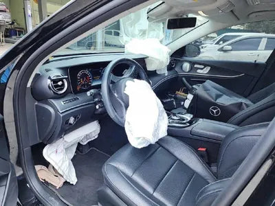 2018 Mercedes-Benz E 300 VIN: