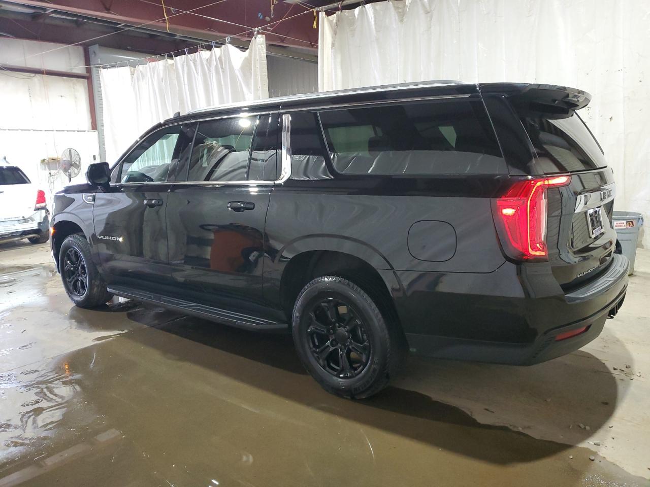 2022 GMC YUKON XL K1500 SLE VIN:1GKS2FED2NR288015