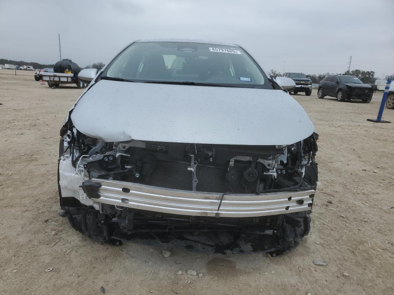 2024 TOYOTA COROLLA LE VIN:JTDBCMFE2R3043759