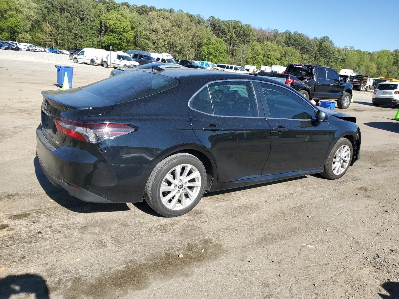 2022 TOYOTA CAMRY LE VIN:4T1C11AK8NU689183