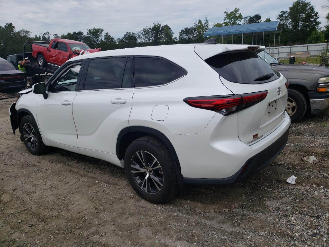2022 TOYOTA HIGHLANDER L VIN:5TDCZRBH1NS216485