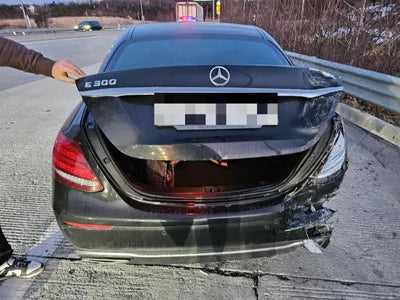 2019 Mercedes-Benz E 300 VIN: