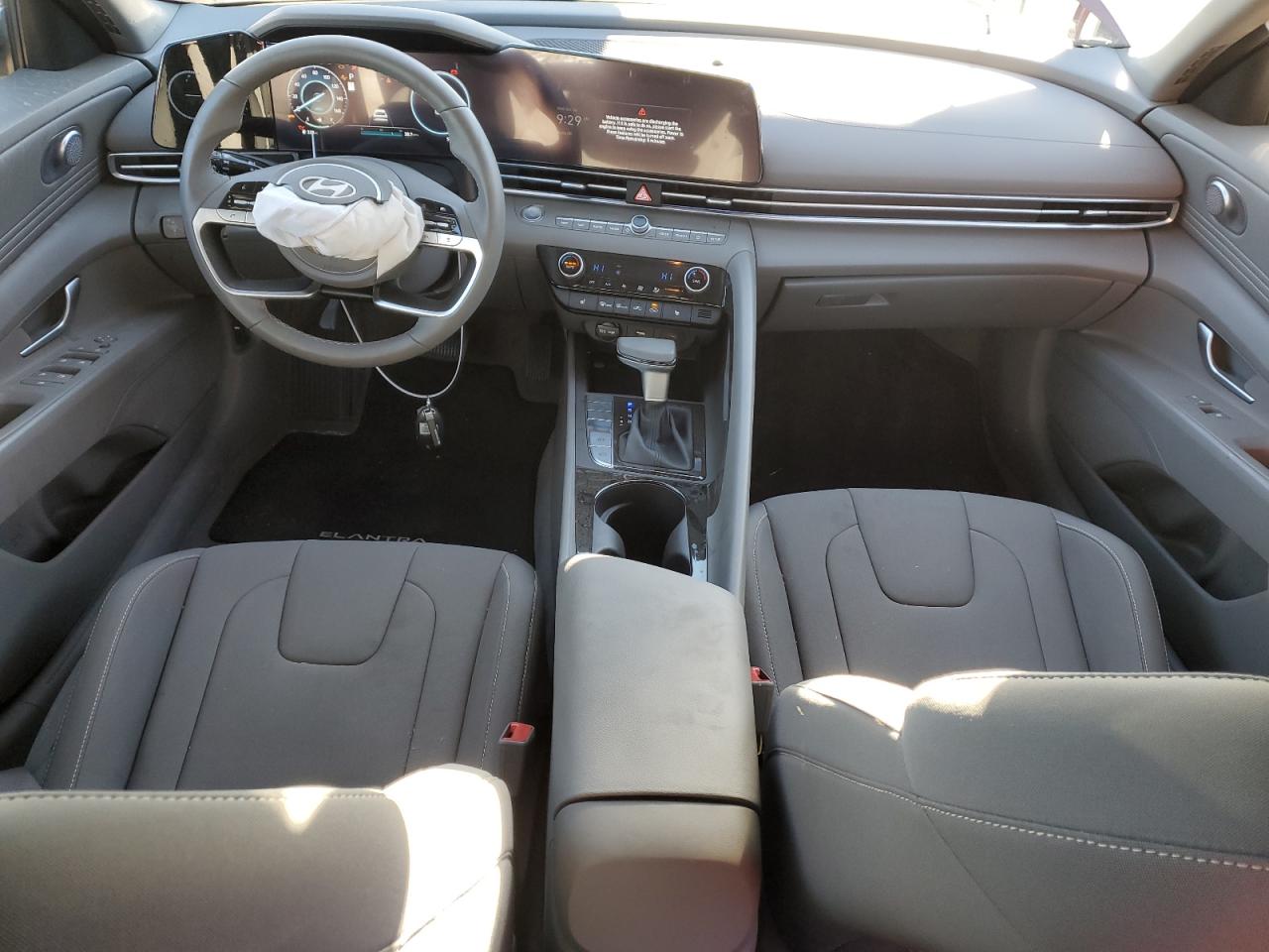 2024 HYUNDAI ELANTRA SEL VIN:KMHLS4DG8RU679586