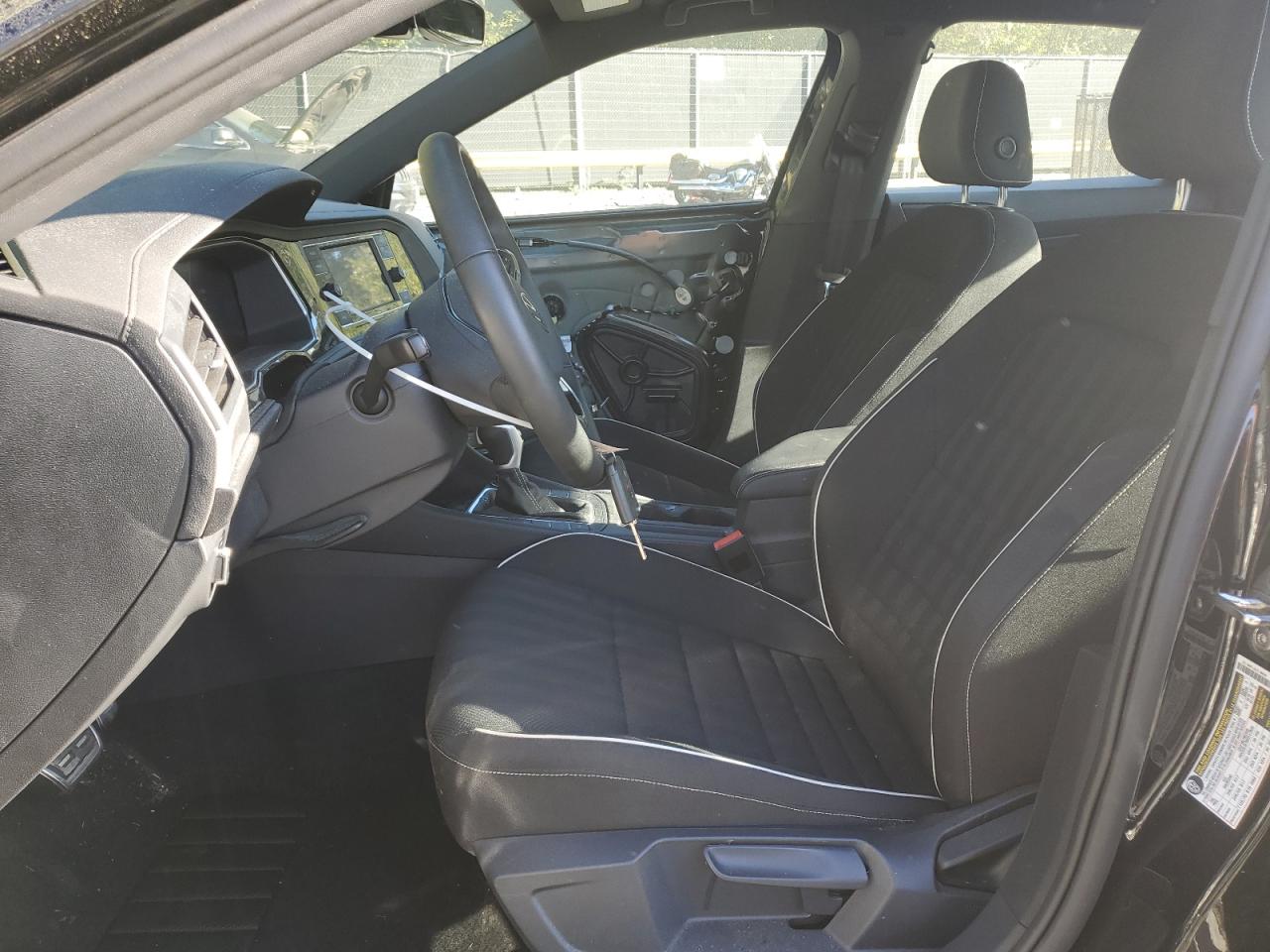 2024 VOLKSWAGEN JETTA SPORT VIN:3VWBM7BU1RM021629