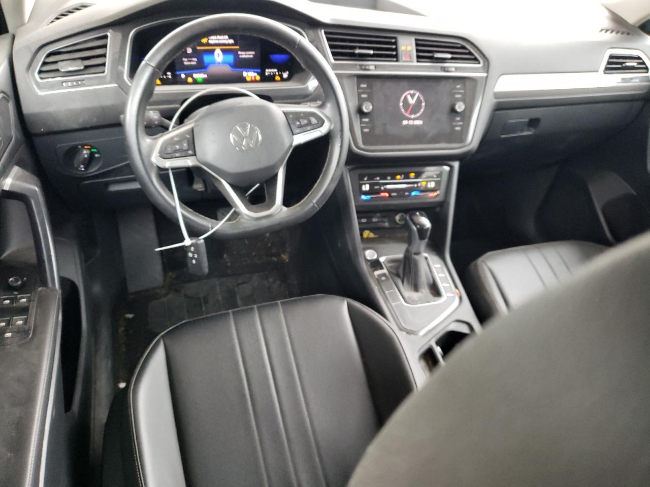 2022 VOLKSWAGEN TIGUAN SE VIN:3VV3B7AXXNM157410