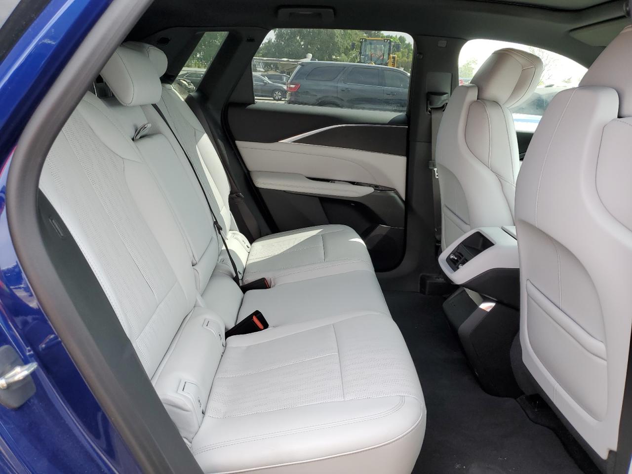 2024 CADILLAC LYRIQ LUXURY VIN:1GYKPPRL1RZ105448