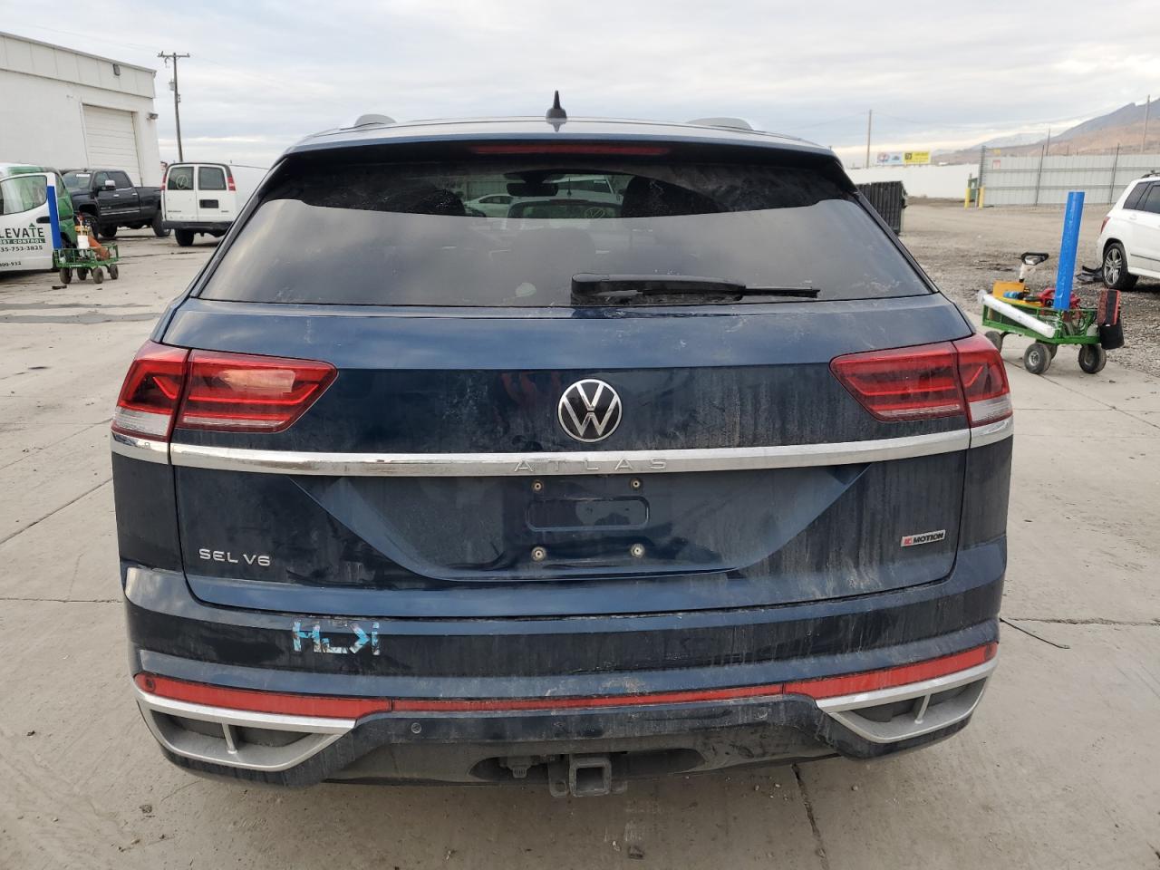 2022 VOLKSWAGEN ATLAS CROSS SPORT SEL PREMIUM R-LINE VIN:1V2FE2CA5NC211937