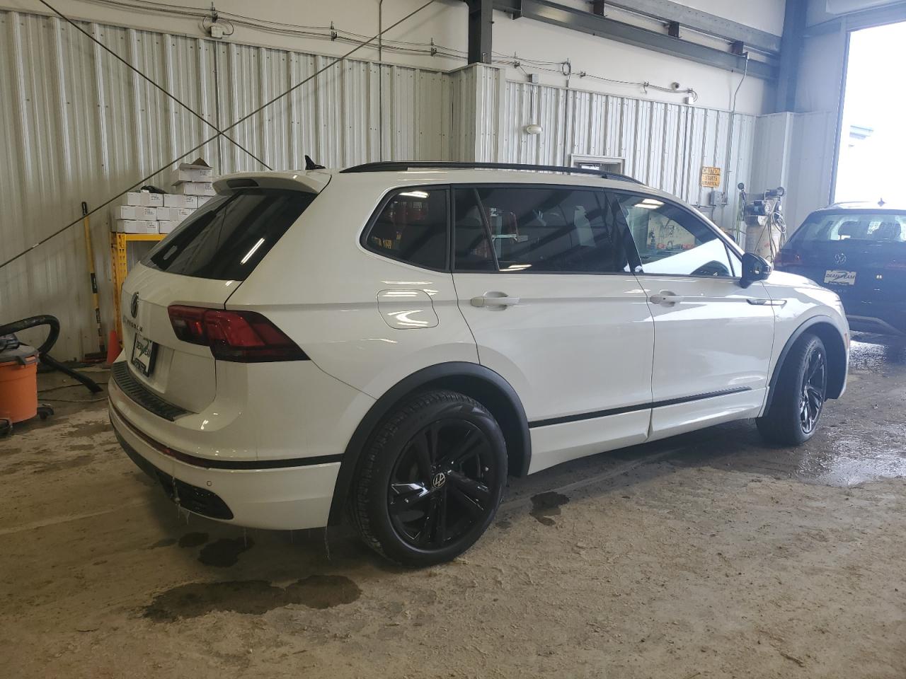 2024 VOLKSWAGEN TIGUAN SE R-LINE BLACK VIN:3VVCB7AXXRM112800