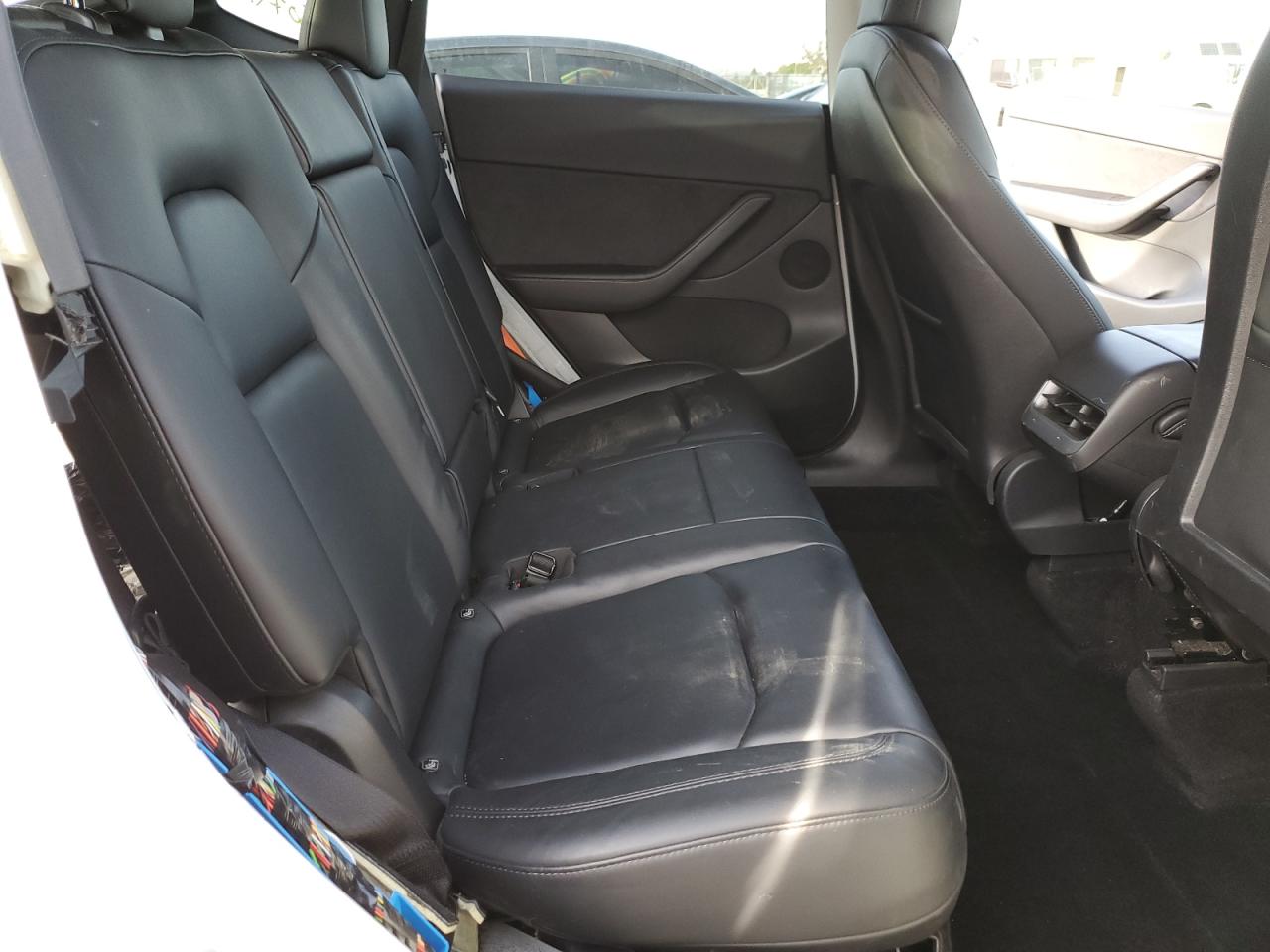 2022 TESLA MODEL Y  VIN:7SAYGDEE7NF457930