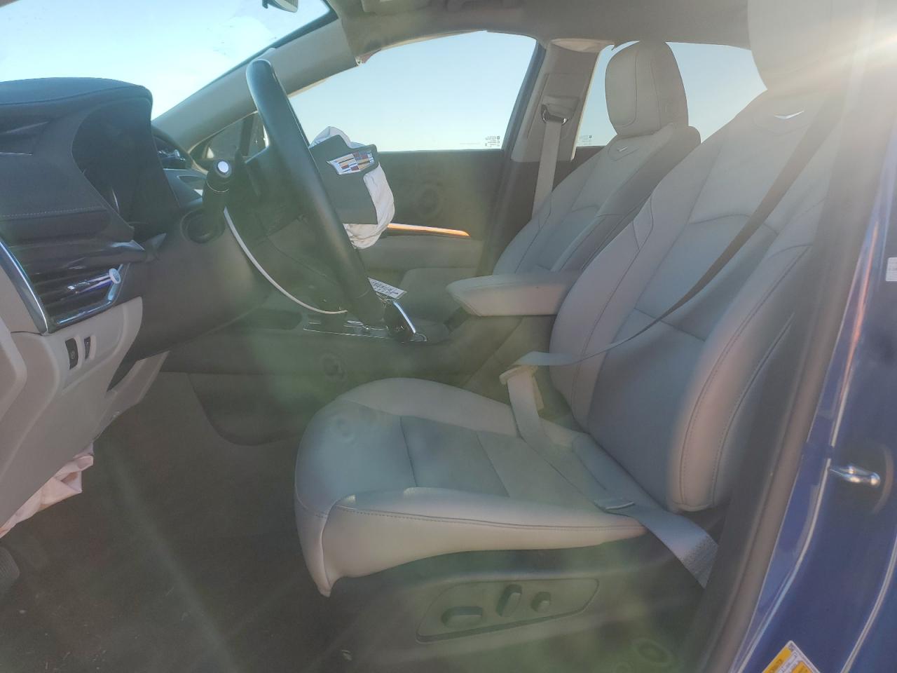 2023 CADILLAC XT4 LUXURY VIN:1GYAZAR40PF109856