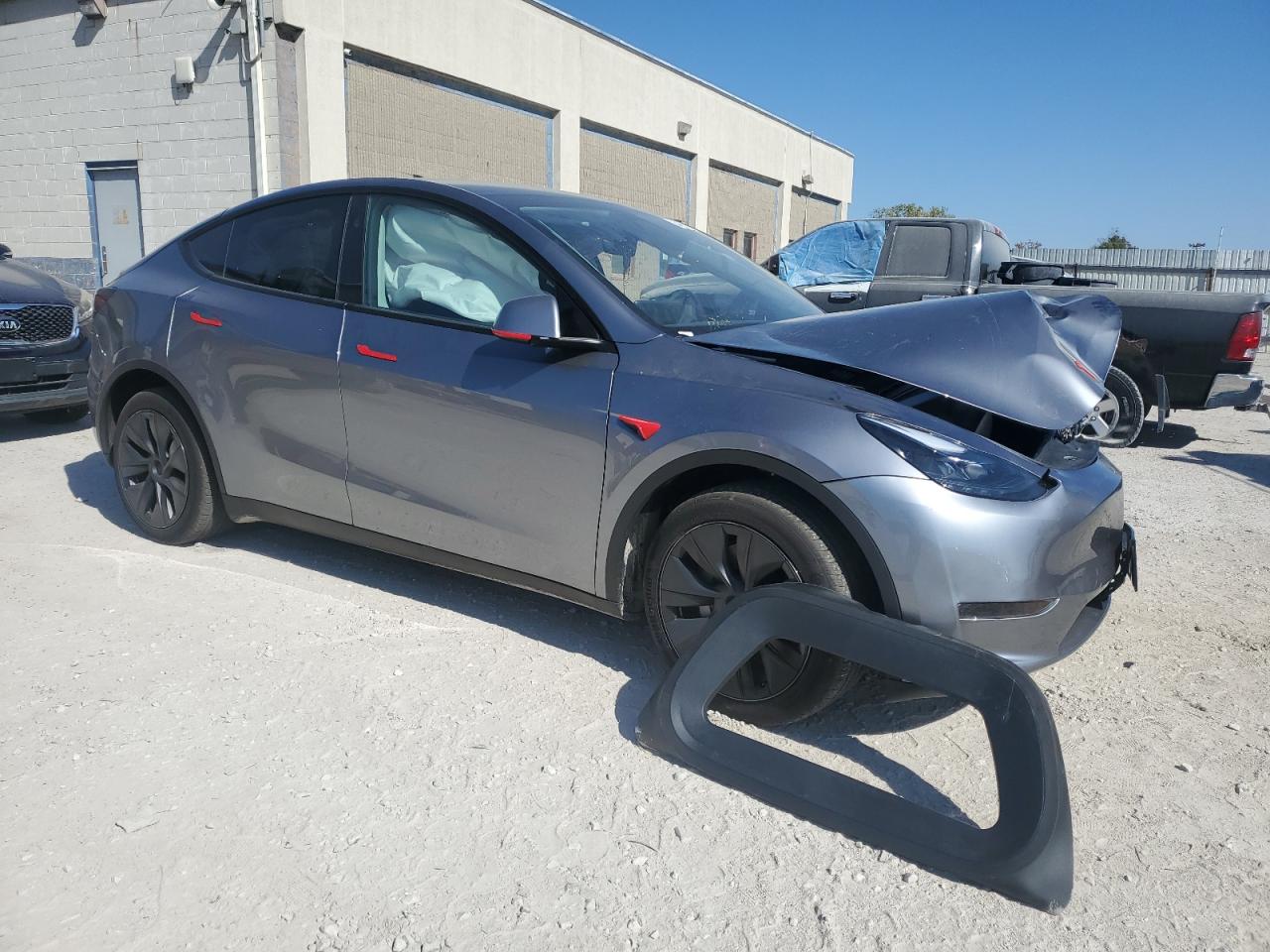 2024 TESLA MODEL Y  VIN:7SAYGDEE7RA300403