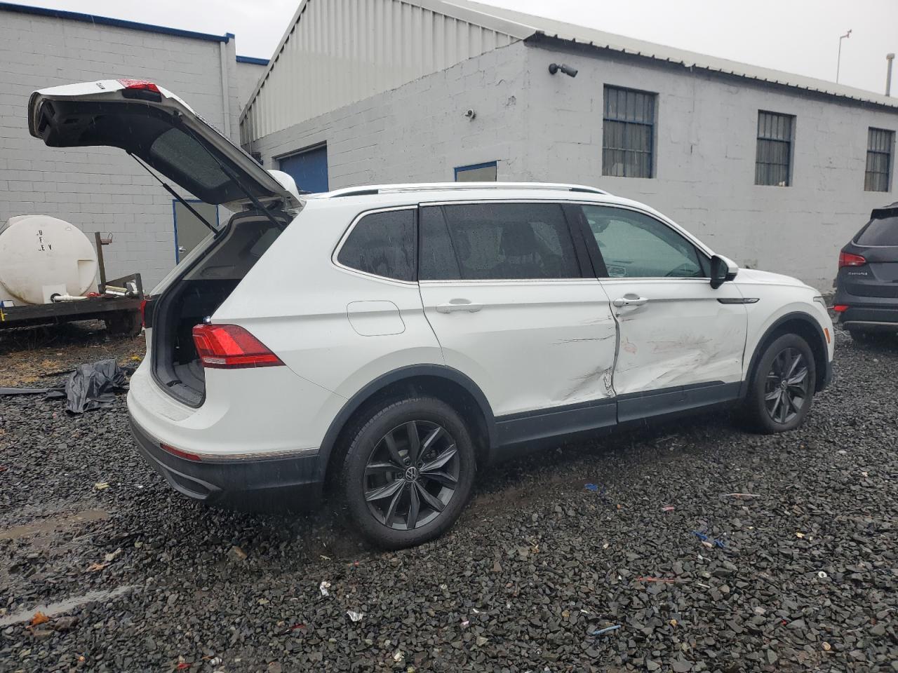 2022 VOLKSWAGEN TIGUAN SE VIN:3VV2B7AXXNM120675