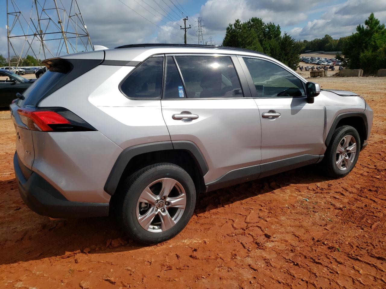 2023 TOYOTA RAV4 XLE VIN:2T3W1RFV5PC237072