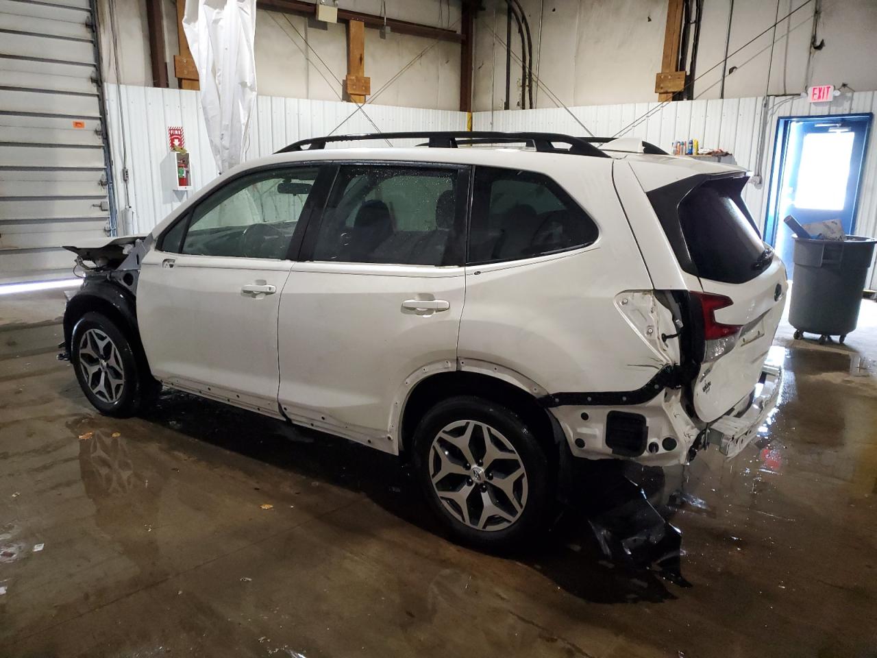 2022 SUBARU FORESTER PREMIUM VIN:JF2SKADC0NH401779