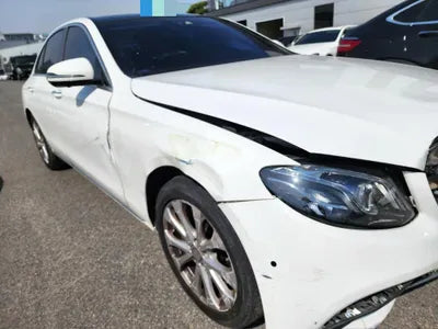 2016 Mercedes-Benz E 300 VIN: