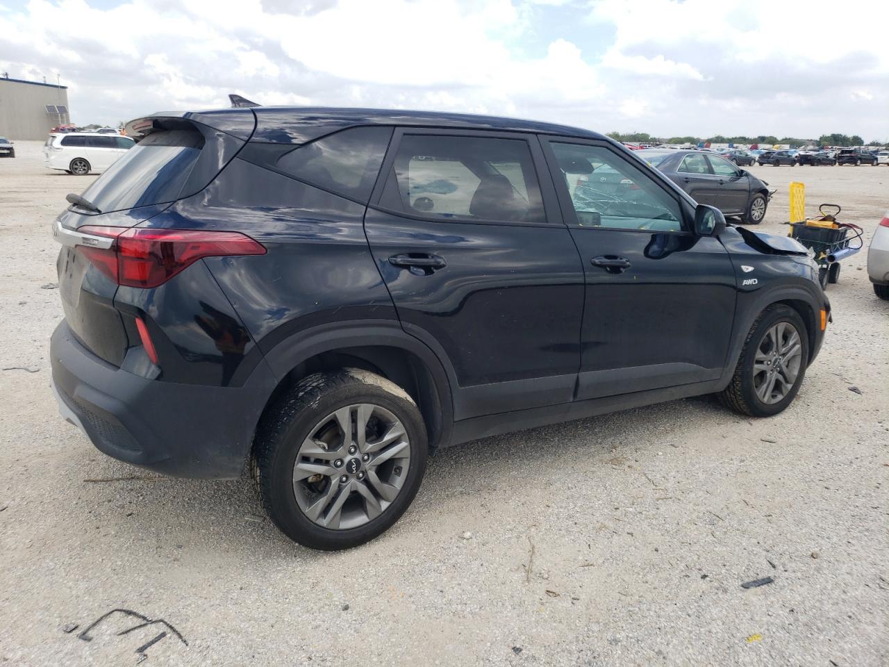 2022 KIA SELTOS LX VIN:KNDEPCAA0N7340998