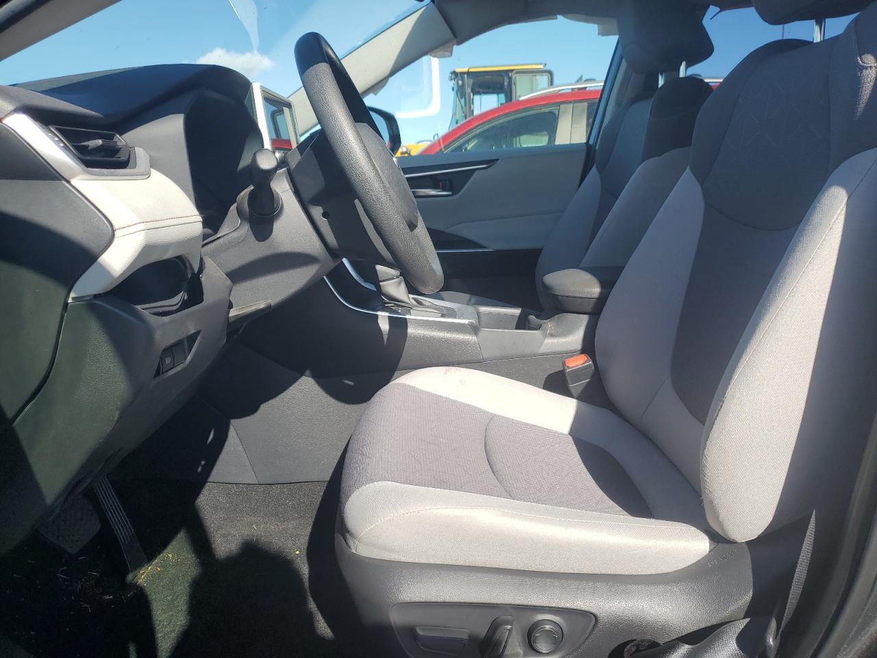 2023 TOYOTA RAV4 XLE VIN:JTMW1RFV4PD103049