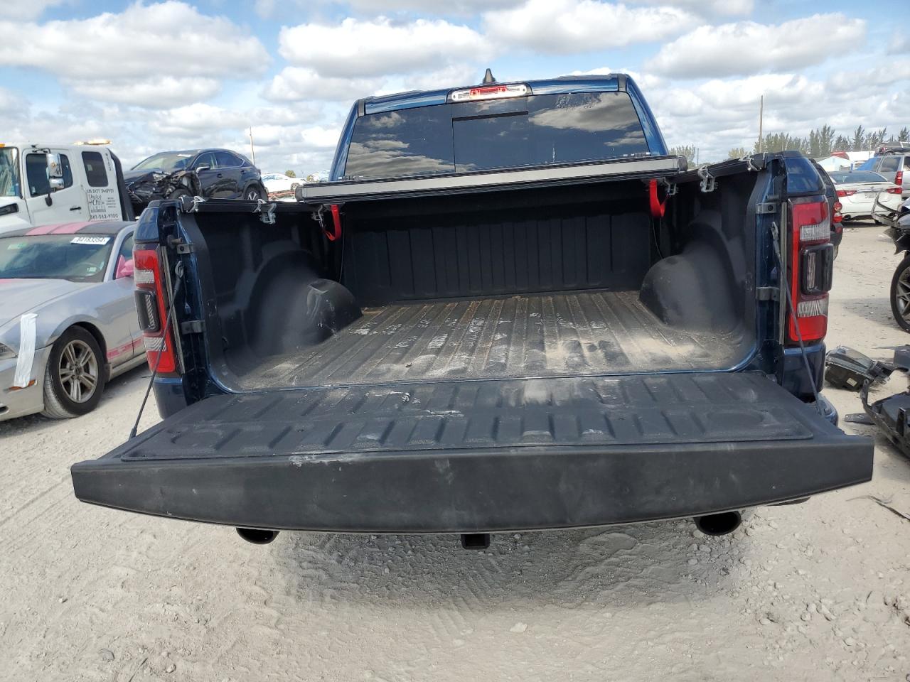 2022 RAM 1500 SPORT VIN:1C6SRFVT9NN453460