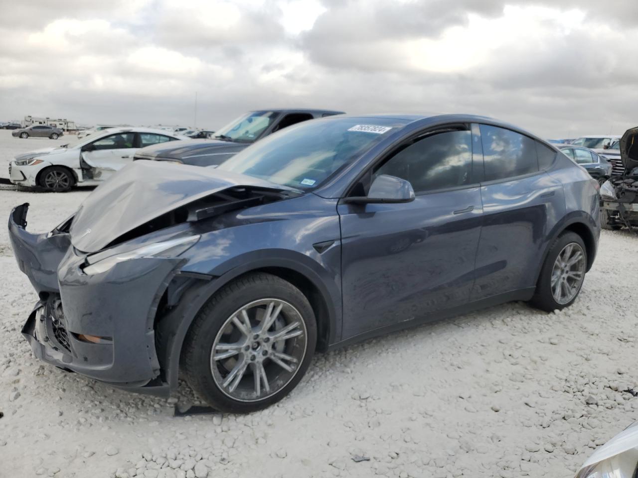 2023 TESLA MODEL Y  VIN:7SAYGDEE3PA165028
