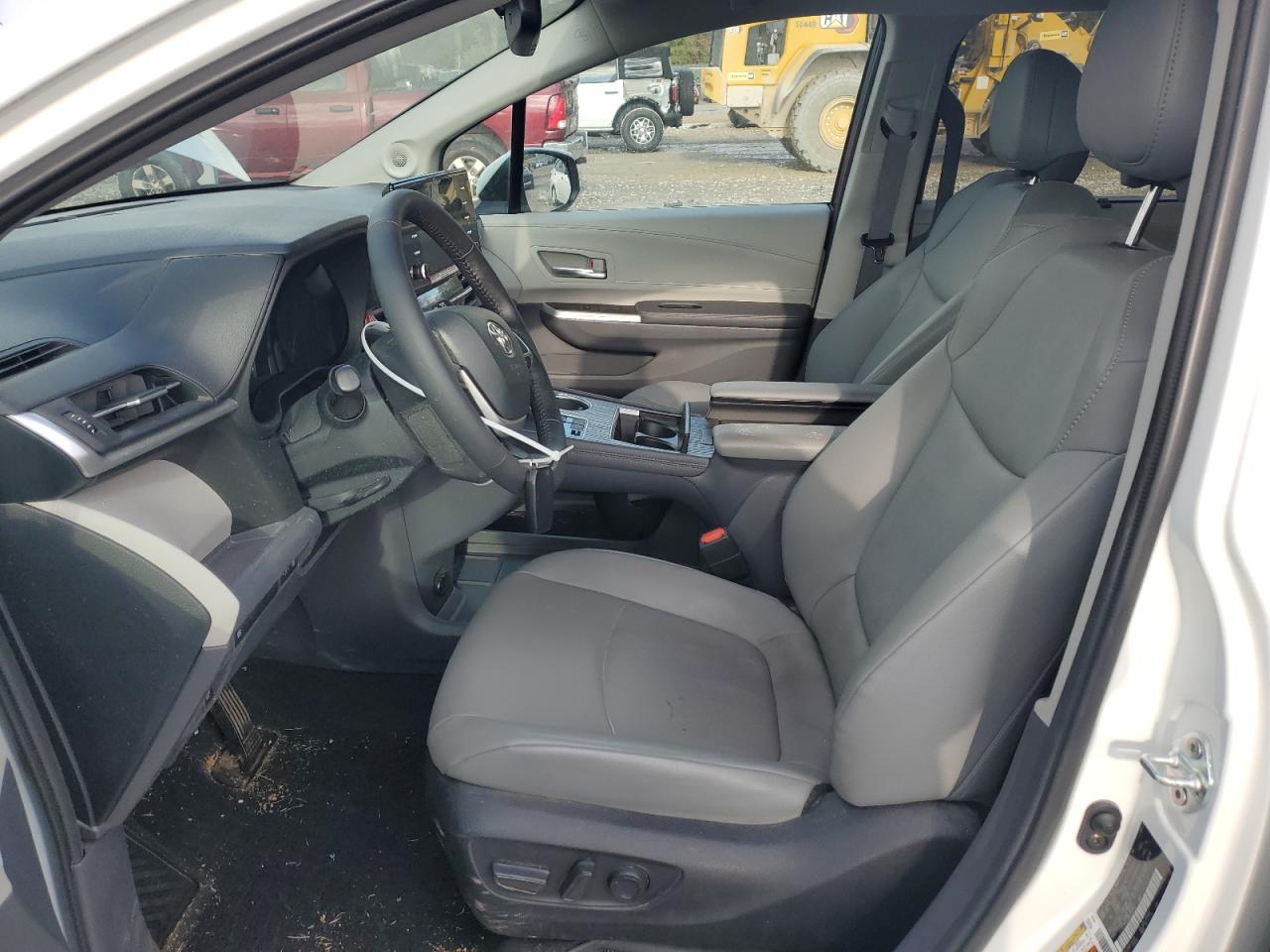 2022 TOYOTA SIENNA XLE VIN:5TDJRKEC2NS134974