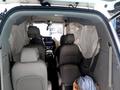 2017 Kia Carnival VIN: