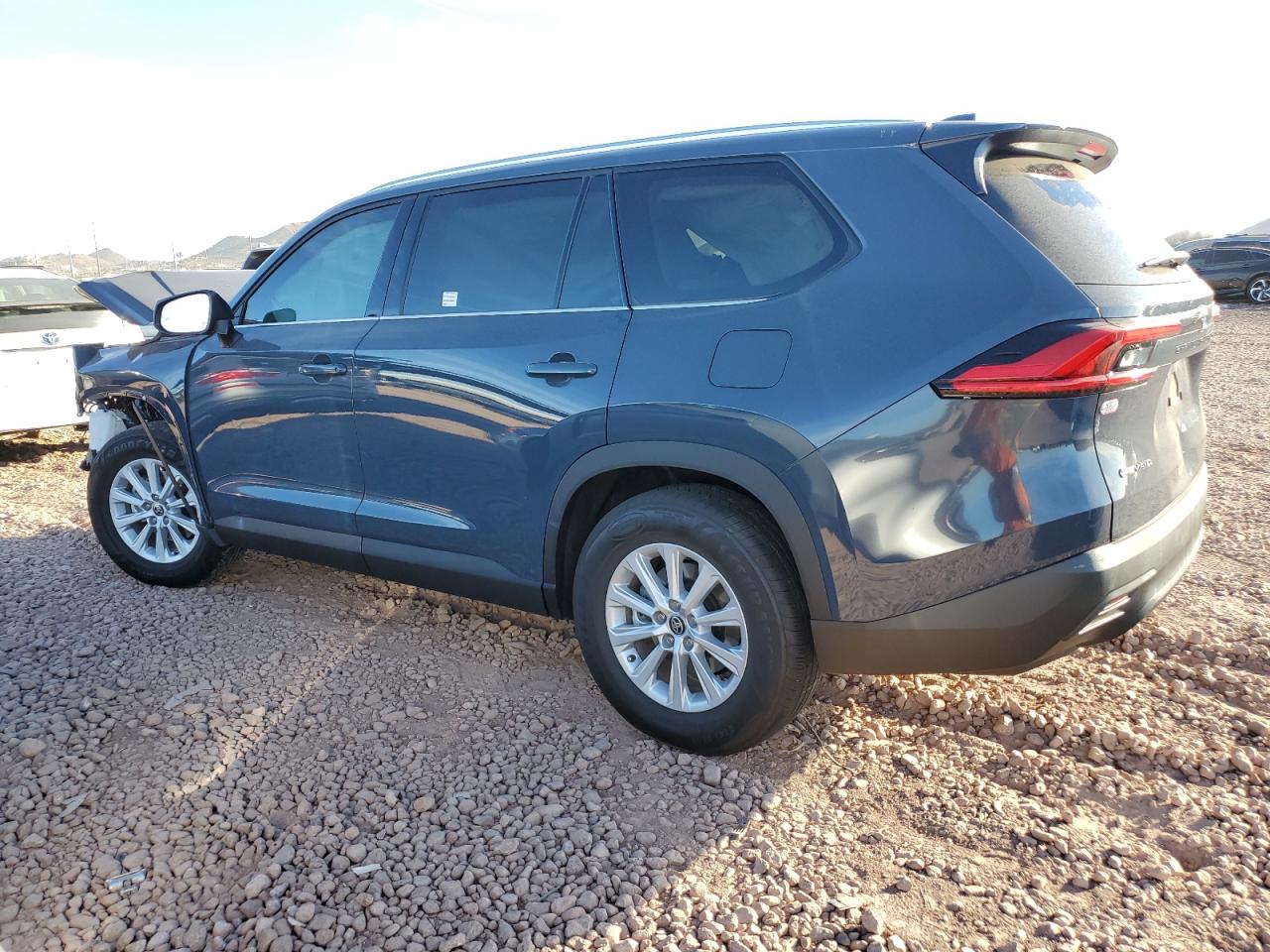 2024 TOYOTA GRAND HIGHLANDER XLE VIN:5TDACAB5XRS028084