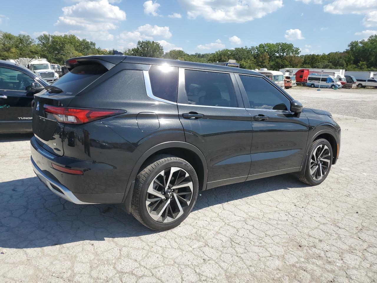 2024 MITSUBISHI OUTLANDER SE VIN:JA4J4VA85RZ004378