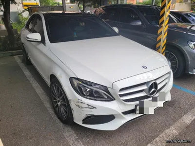 2015 Mercedes-Benz C 200 VIN: