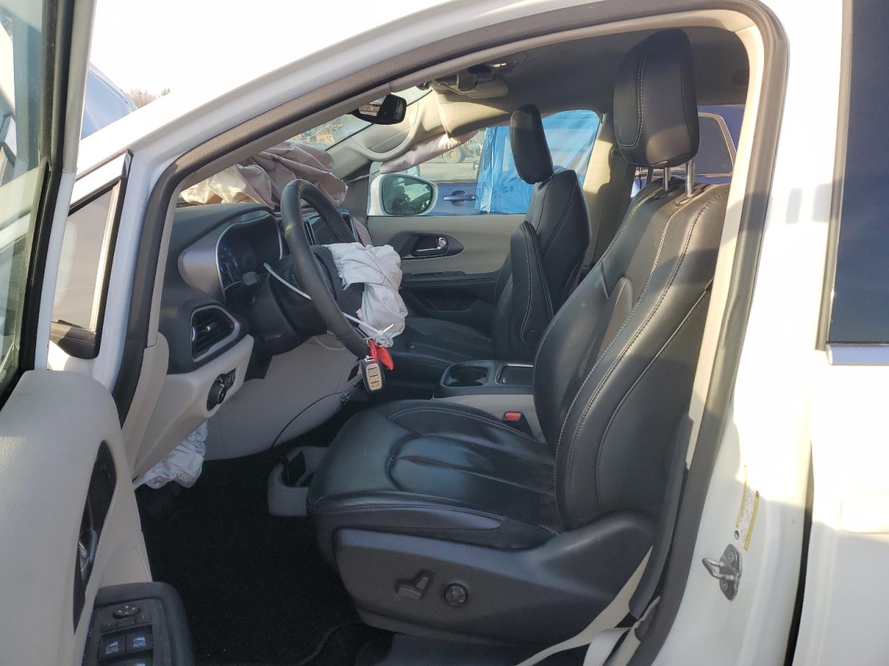 2022 CHRYSLER PACIFICA TOURING L VIN:2C4RC1BG0NR170824