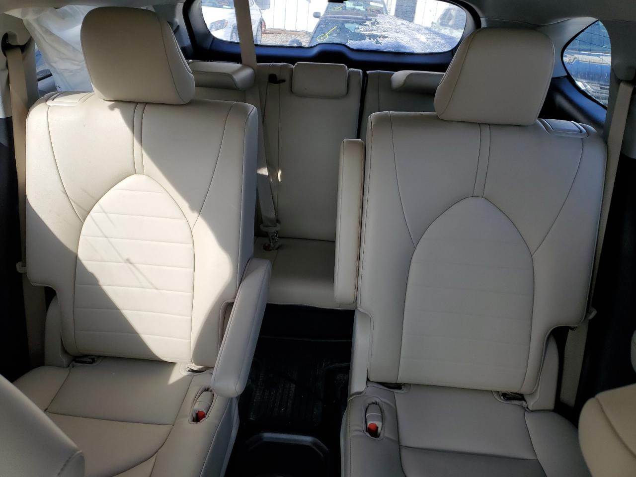 2022 TOYOTA HIGHLANDER XLE VIN:5TDGZRBH5NS244159