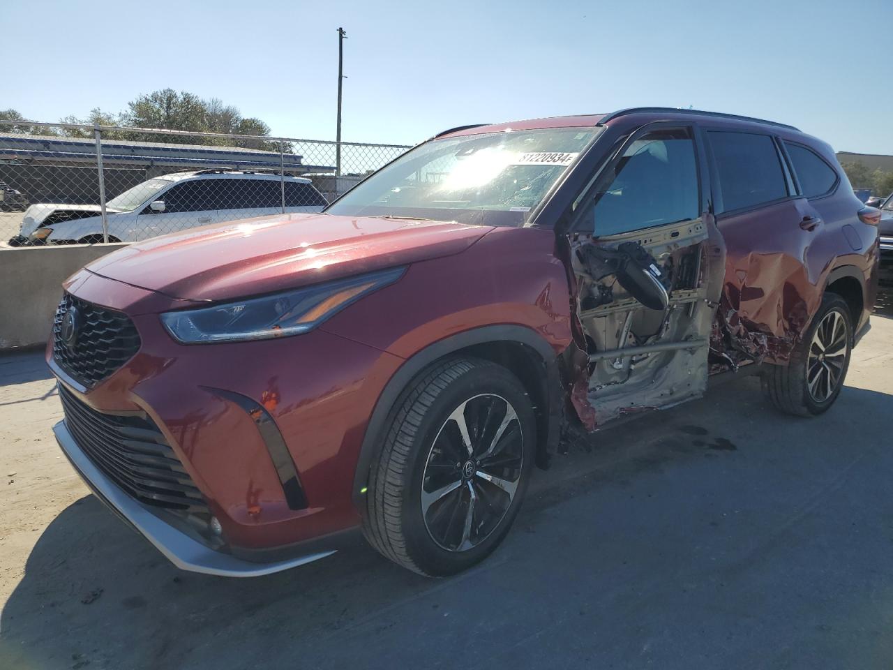 2022 TOYOTA HIGHLANDER XSE VIN:5TDLZRBH8NS199913