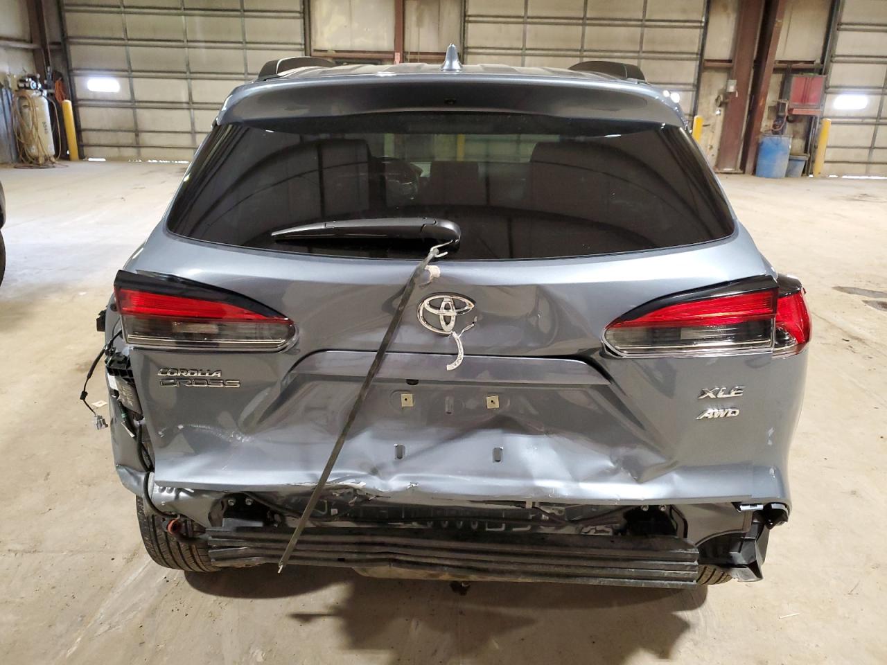 2022 TOYOTA COROLLA CROSS XLE VIN:7MUDAABG9NV038593