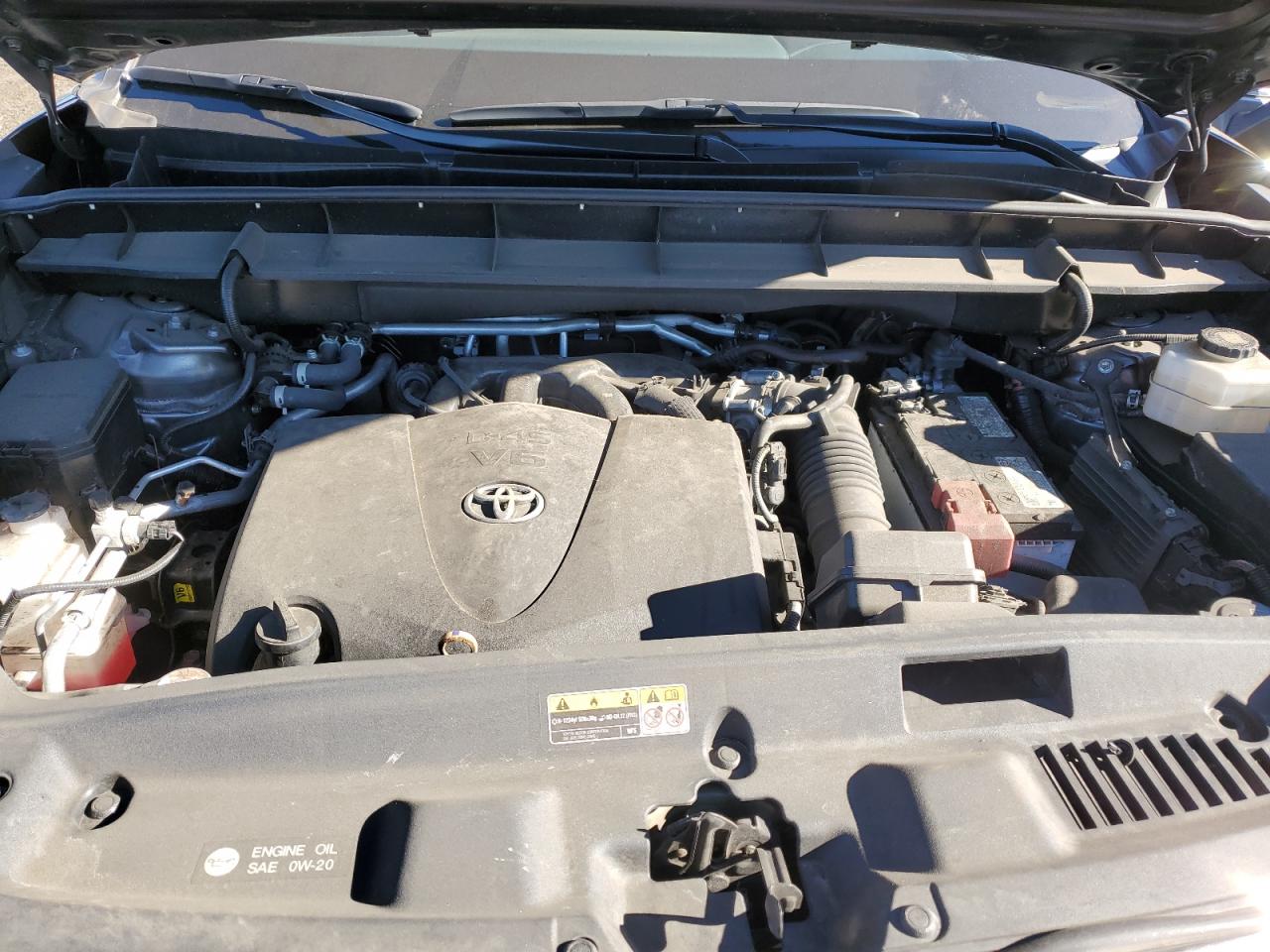 2022 TOYOTA HIGHLANDER XLE VIN:5TDHZRBH1NS582470