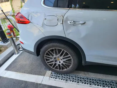 2015 Porsche Cayenne VIN: