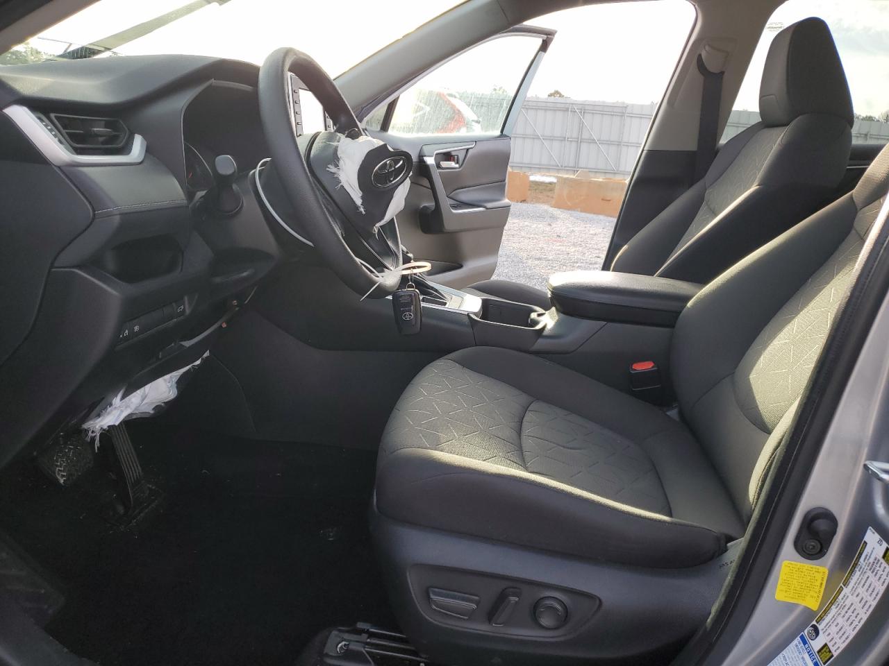 2022 TOYOTA RAV4 XLE VIN:2T3P1RFV8NW306319