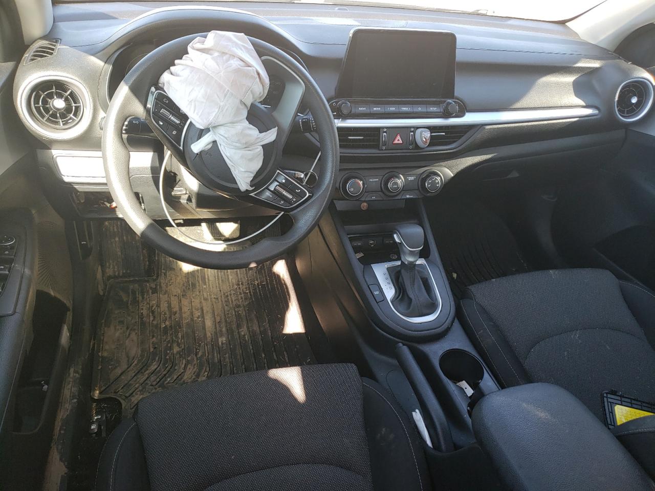 2022 KIA FORTE FE VIN:3KPF24AD0NE471917