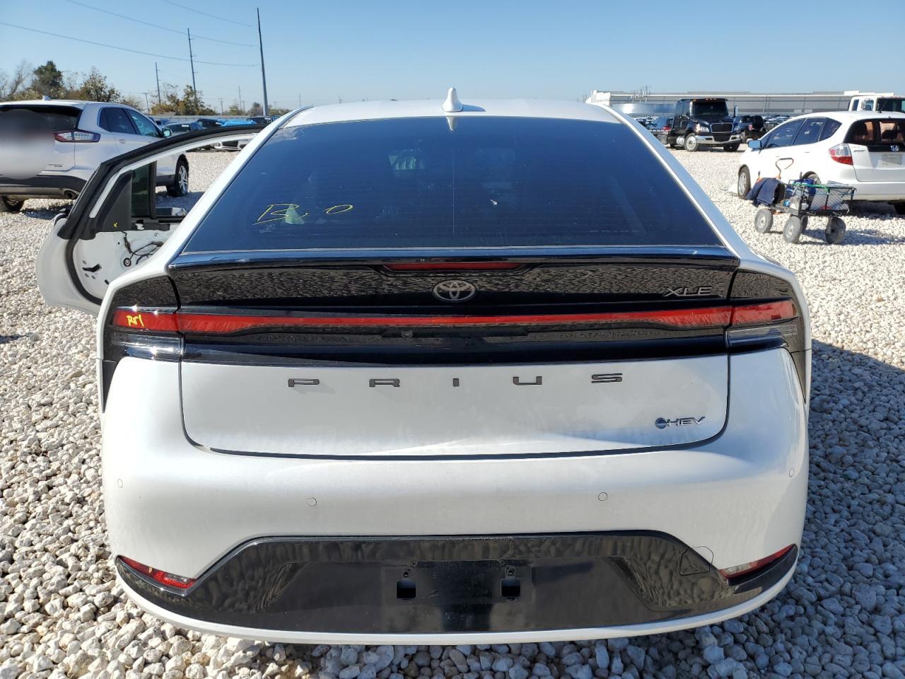 2023 TOYOTA PRIUS LE VIN:JTDACAAU6P3011869