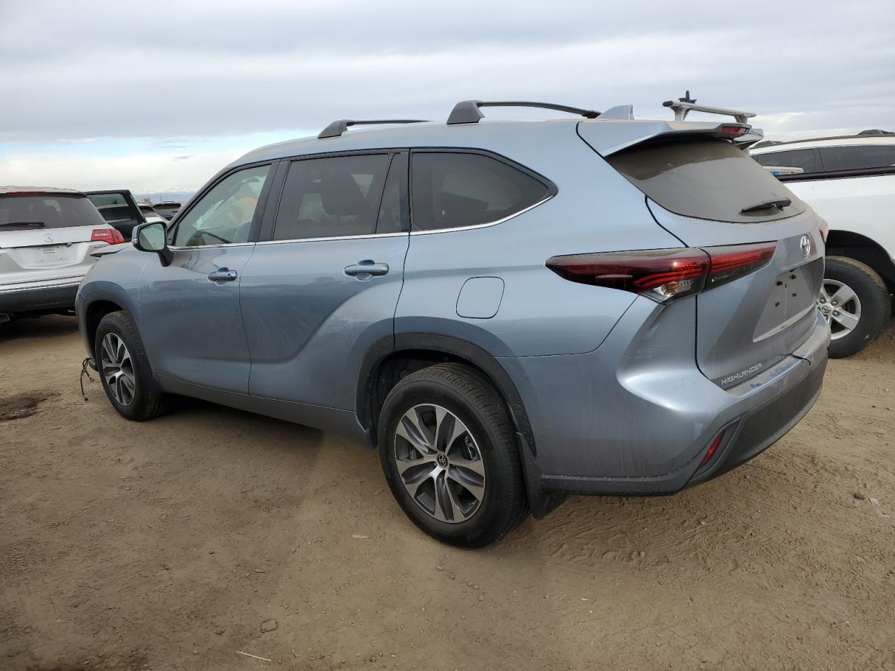 2024 TOYOTA HIGHLANDER LE VIN:5TDKDRBH7RS564646