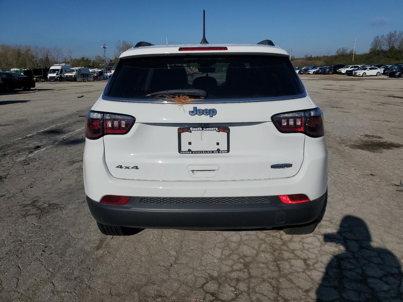2022 JEEP COMPASS LATITUDE VIN:3C4NJDBB8NT155351
