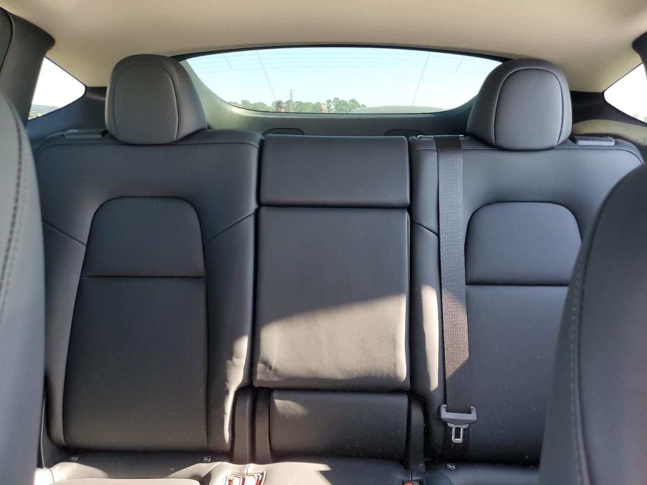 2023 TESLA MODEL Y  VIN:7SAYGDEE4PA071028