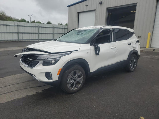 2024 KIA SELTOS LX VIN:KNDEPCAA0R7519001
