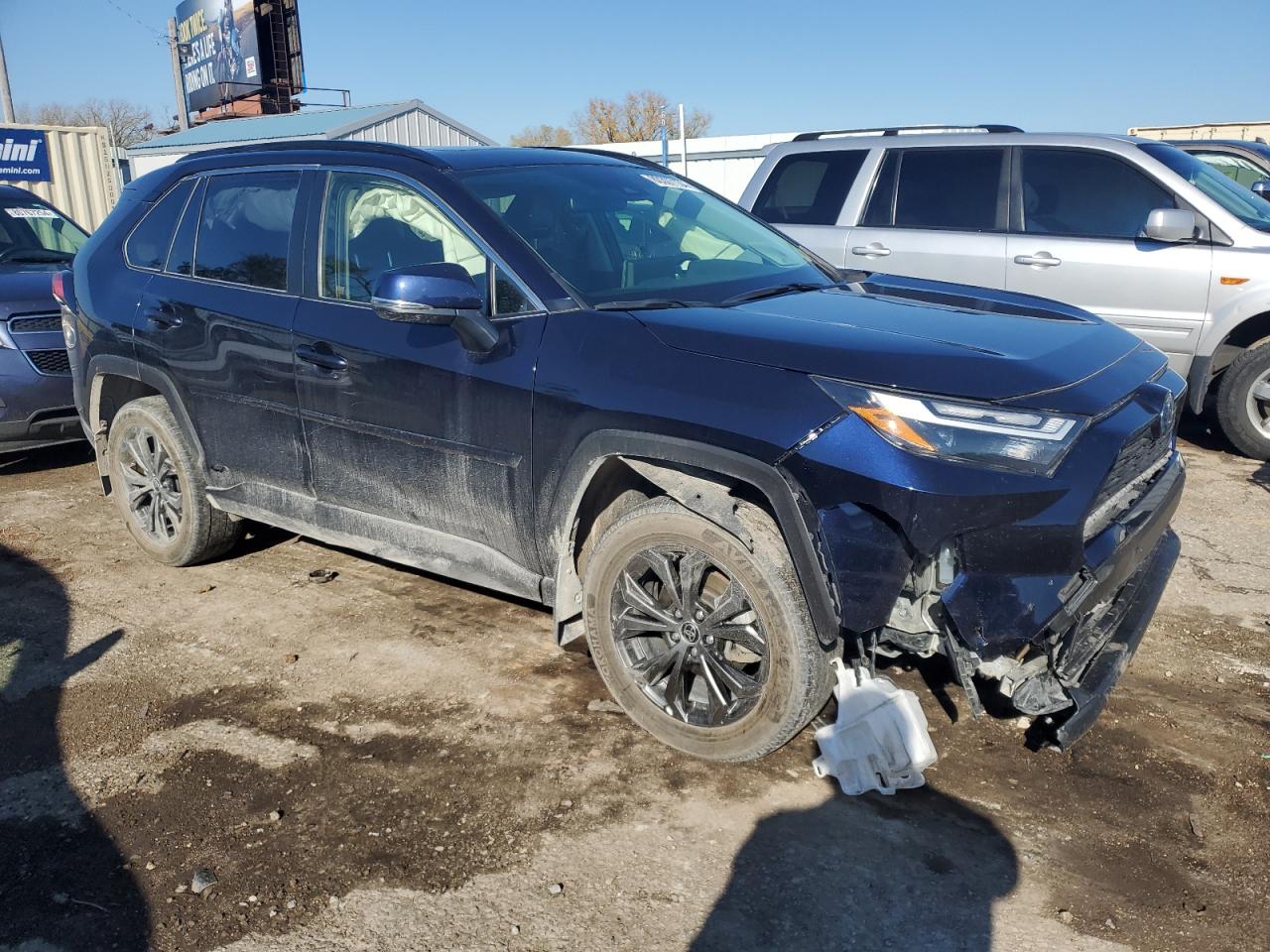 2022 TOYOTA RAV4 XLE PREMIUM VIN:JTMB6RFV5ND049242